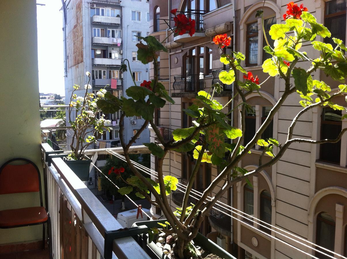 Apartment On 26 May Str Batumi Zewnętrze zdjęcie