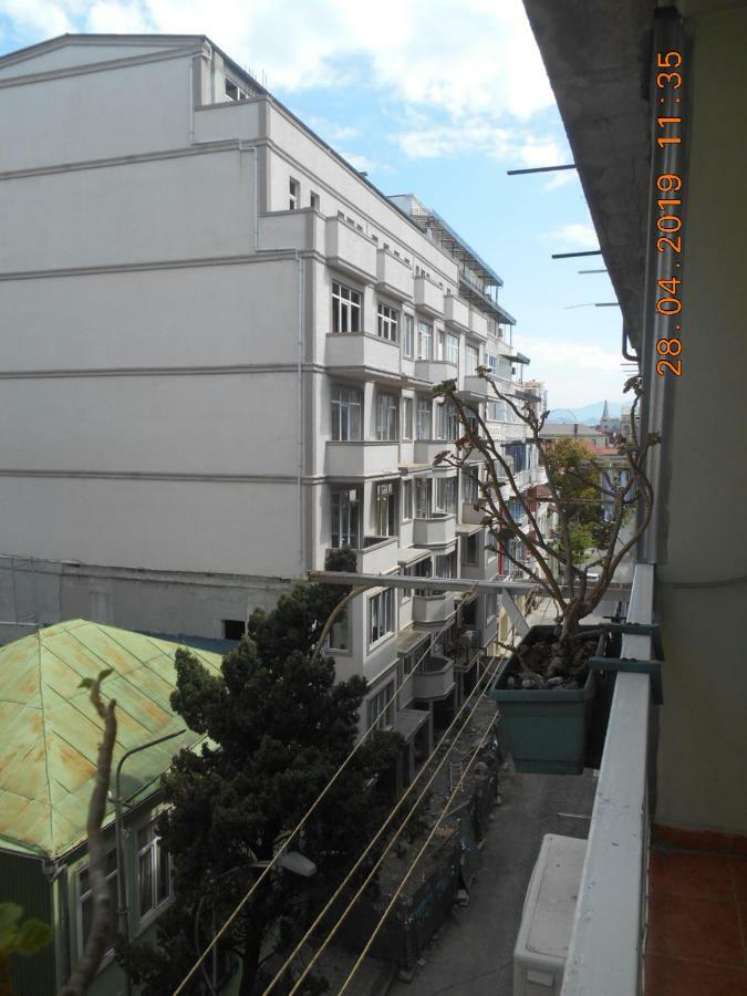 Apartment On 26 May Str Batumi Zewnętrze zdjęcie